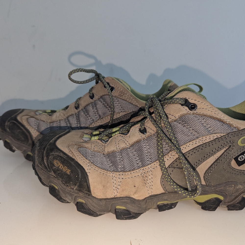 Oboz waterproof low hiking boots